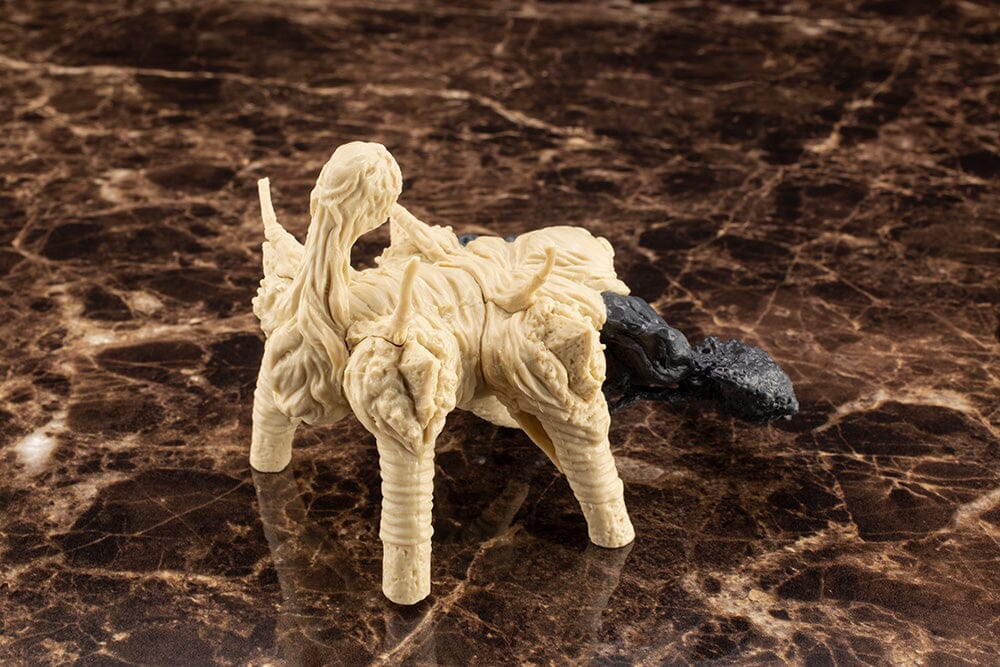 Muv-Luv Alternative BETA (Grappler Class) 1/144 Scale Figure