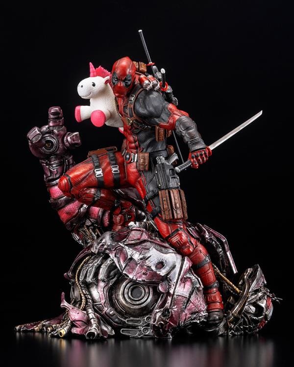 Marvel Fine Art Signature Series Deadpool Limited Edition Statue