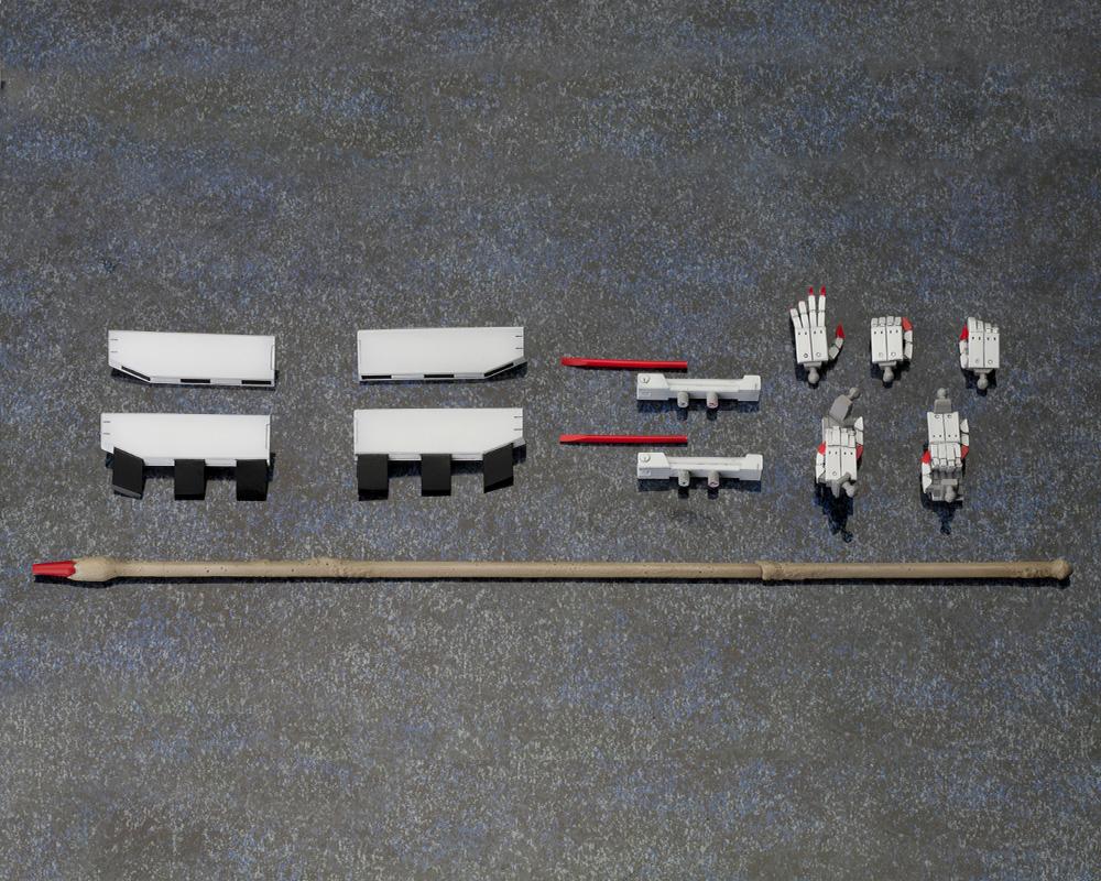 Knights of Sidonia Type 17 Guard Tsugumori 1/100 Scale Model Kit