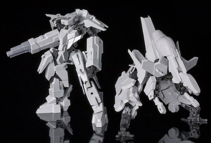 FRAME ARMS KOBOLD + STRAUSS ARMOR SET (VER F.M.E.) PLASTIC MODEL KIT