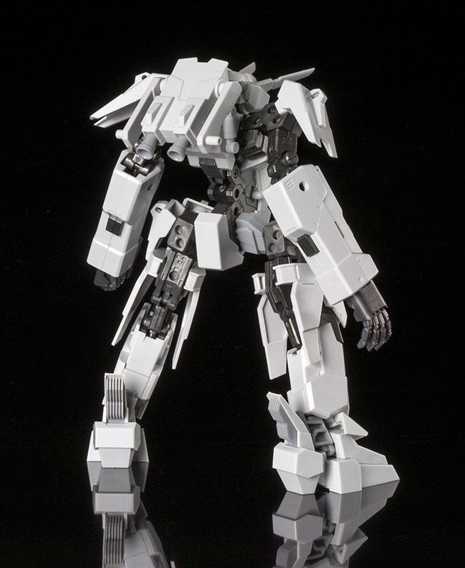 FRAME ARMS KOBOLD + STRAUSS ARMOR SET (VER F.M.E.) PLASTIC MODEL KIT