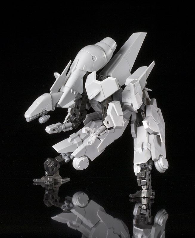 FRAME ARMS KOBOLD + STRAUSS ARMOR SET (VER F.M.E.) PLASTIC MODEL KIT