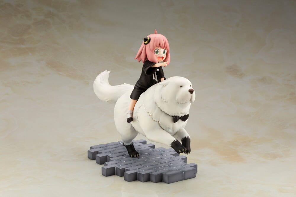 Spy x Family Anya Forger & Bond Forger 1/7 Scale Figure