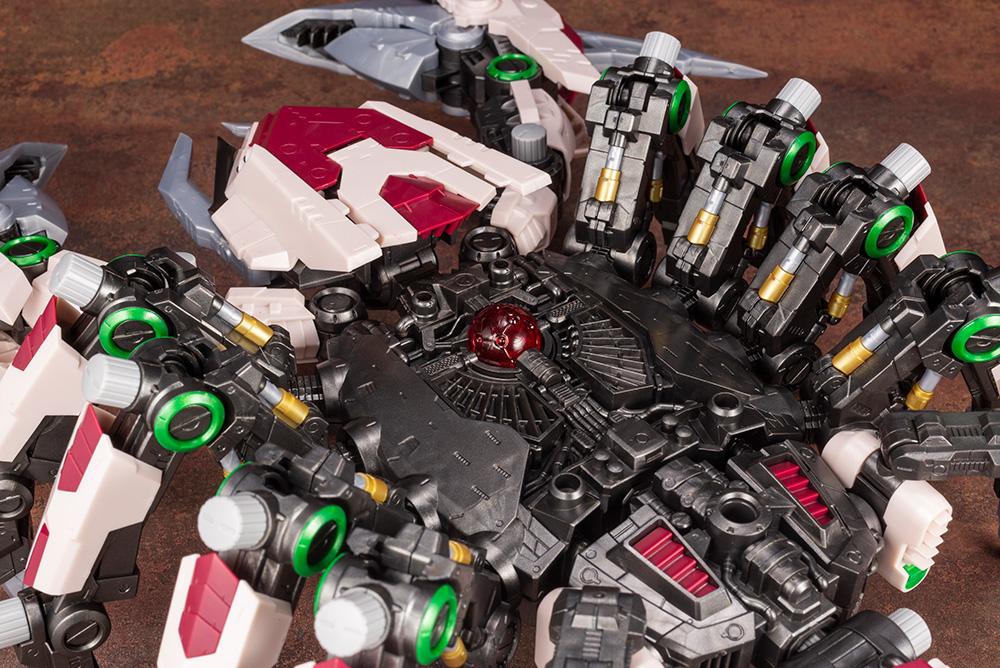 HMM ZOIDS EZ-036 DEATH STINGER ZS