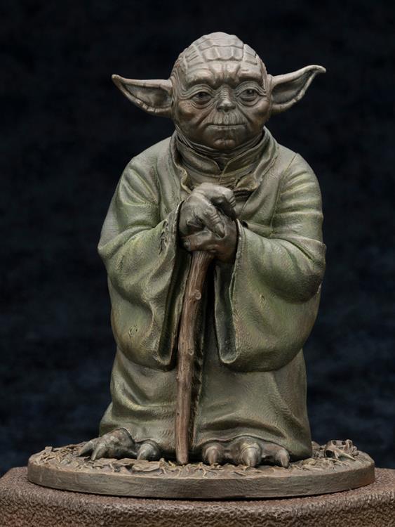 Star Wars The Empire Strikes Back Yoda Fountain Limited Edition Statue