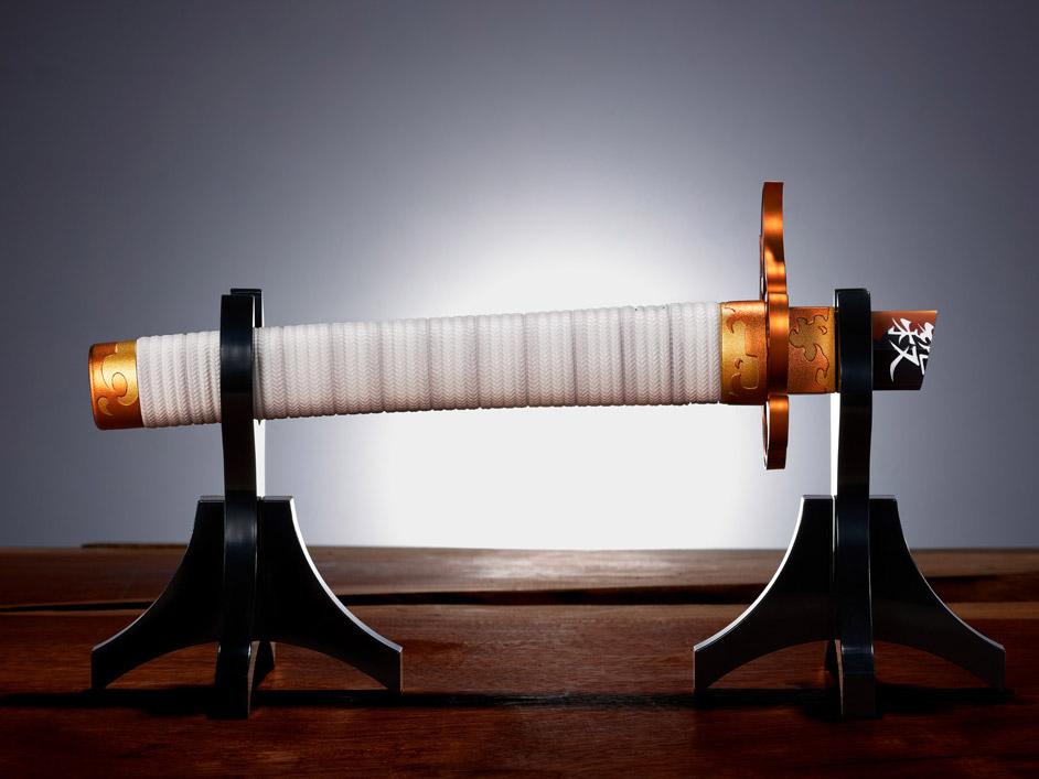 Kimetsu no Yaiba Proplica Kyojuro Rengoku's Broken Nichirin Sword