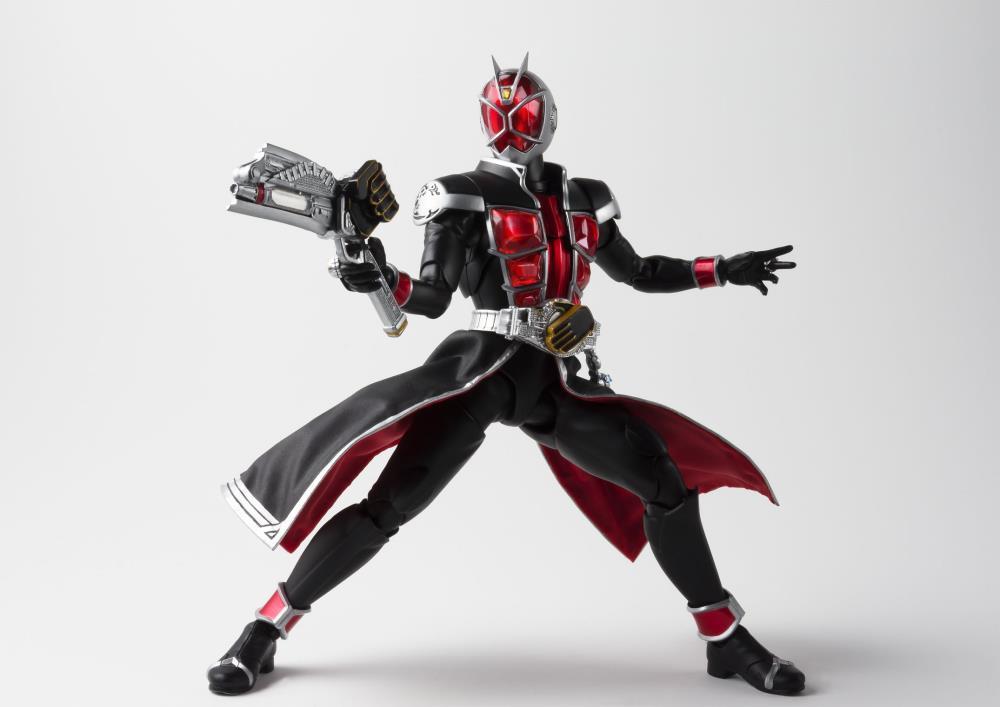 Kamen Rider S.H.Figuarts -Shinkocchou Seihou- Kamen Rider Wizard (Flame Style)
