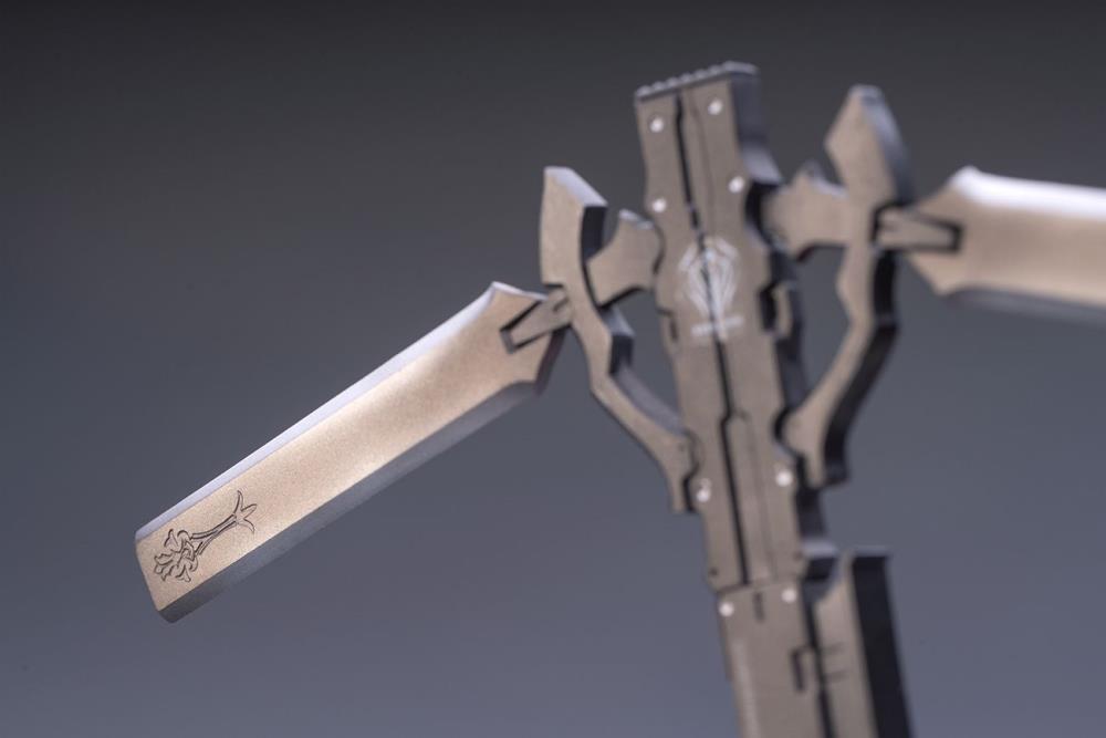 A-Z (C) 1/7 Scale Figure