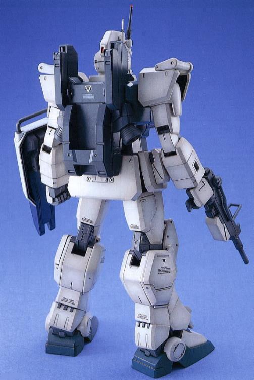 MG 1/100 RX-79 [G] Gundam Ez8
