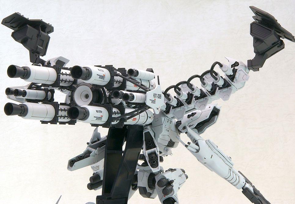 Armored Core Variable Infinity White Glint & V.O.B. Model Kit Set
