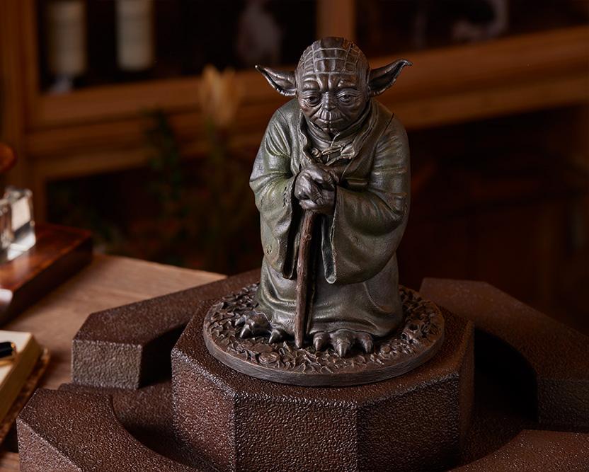 Star Wars The Empire Strikes Back Yoda Fountain Limited Edition Statue