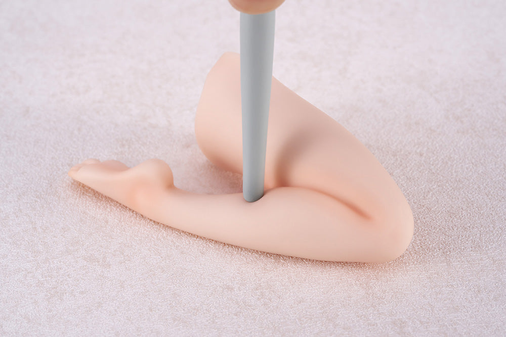 Iron Saga New Year Special Elaine (BabySkin Ver.) 1/6 Scale Figure