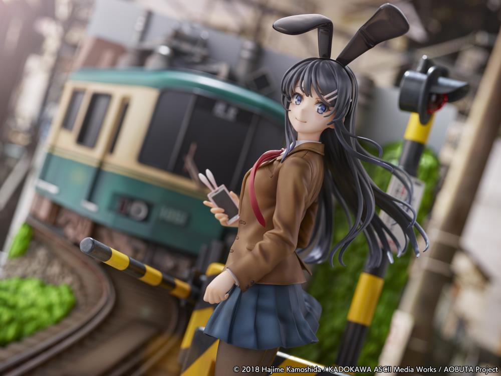 Rascal Does Not Dream of Bunny Girl Senpai Mai Sakurajima (Enoden Ver.) 1/7 Scale Shibuya Scramble Figure