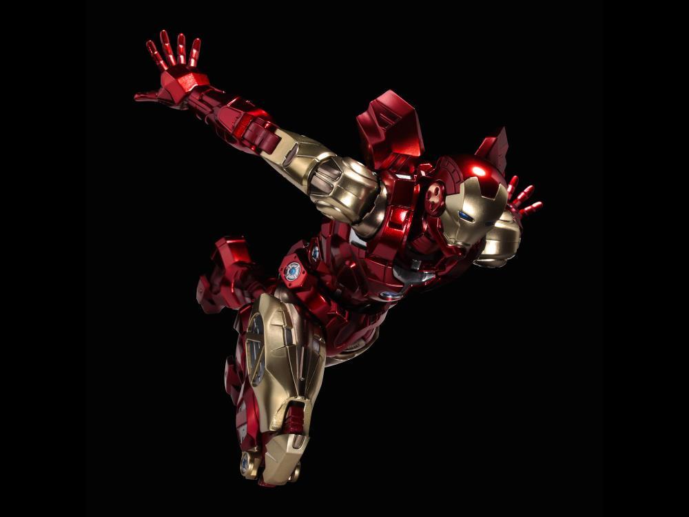 Marvel Fighting Armor Iron Man Figure