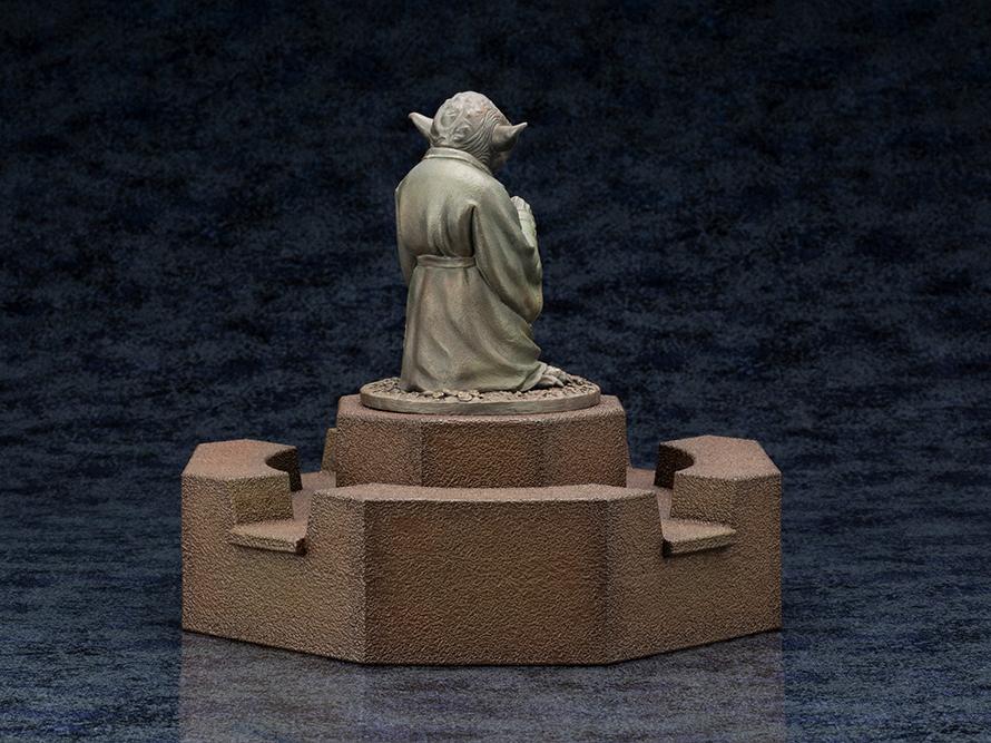 Star Wars The Empire Strikes Back Yoda Fountain Limited Edition Statue