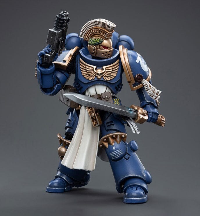 Warhammer 40K Ultramarines Primaris Company Champion Brother Parnaeus 1/18 Scale Figure