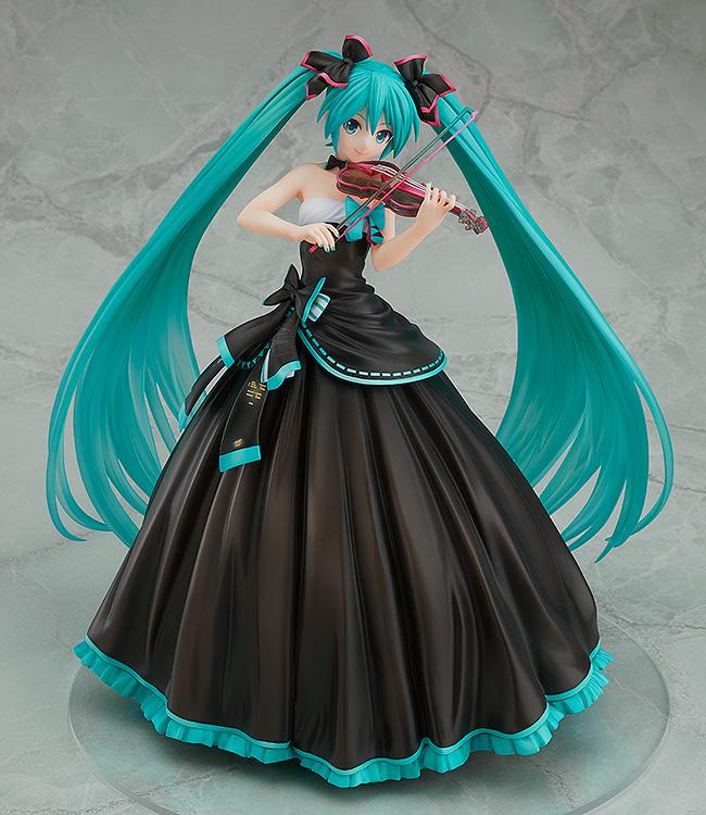 Vocaloid Hatsune Miku (Symphony 2017 Ver.) 1/8 Scale Figure