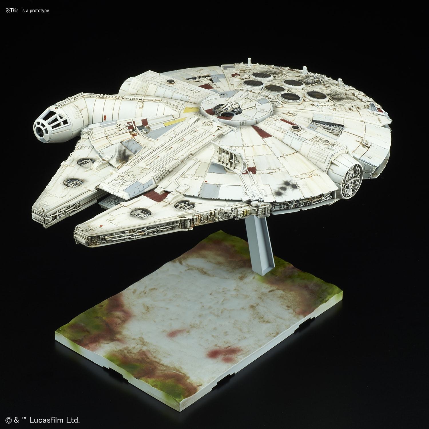Millennium Falcon "Star Wars: The Last Jedi", Bandai Star Wars 1/144 Plastic Model