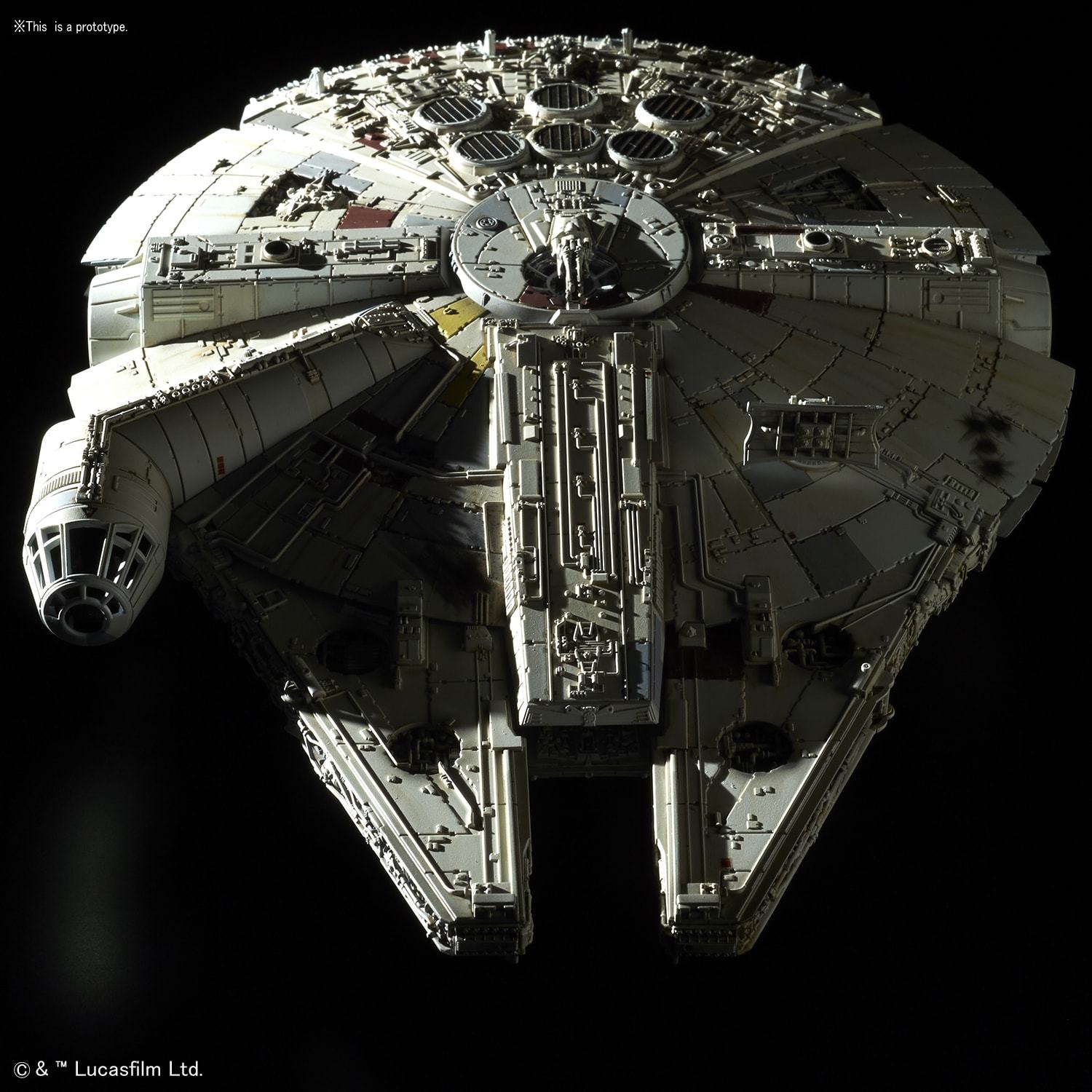 Millennium Falcon "Star Wars: The Last Jedi", Bandai Star Wars 1/144 Plastic Model
