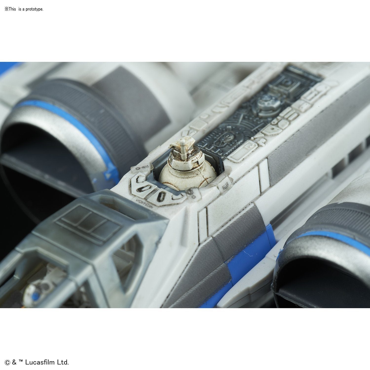 Blue Squadron Resistance X-Wing Fighter "Star Wars: The Last Jedi", Bandai Star Wars 1/72 Plastic Model