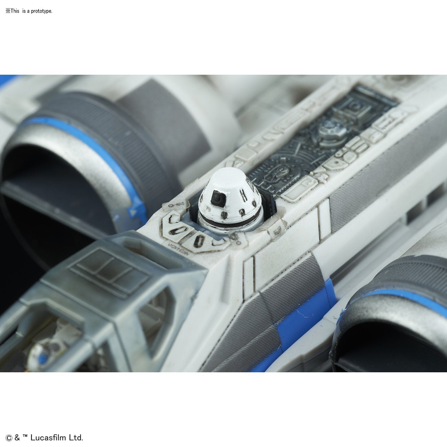 Blue Squadron Resistance X-Wing Fighter "Star Wars: The Last Jedi", Bandai Star Wars 1/72 Plastic Model