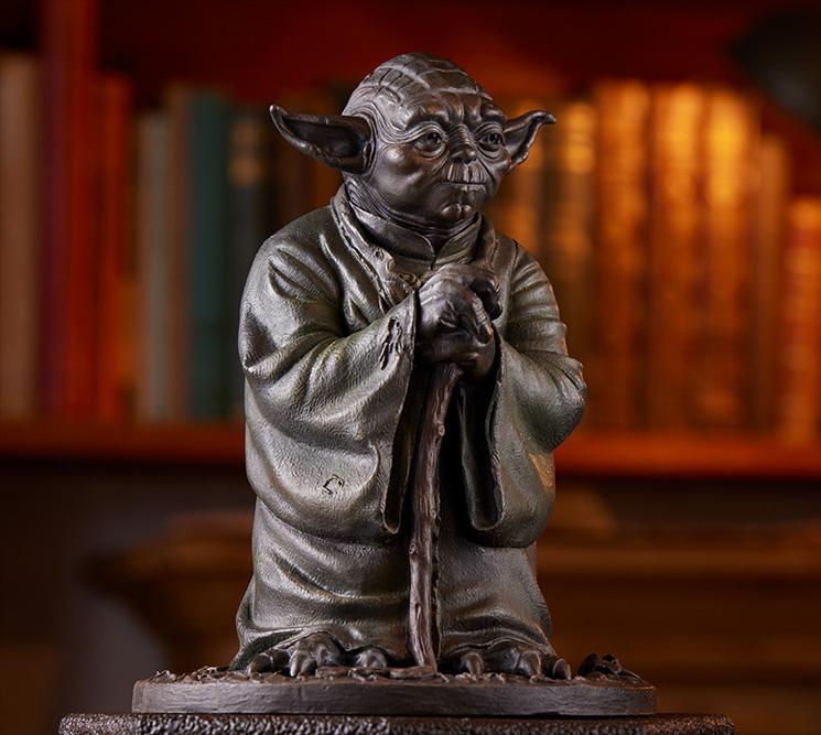 Star Wars The Empire Strikes Back Yoda Fountain Limited Edition Statue