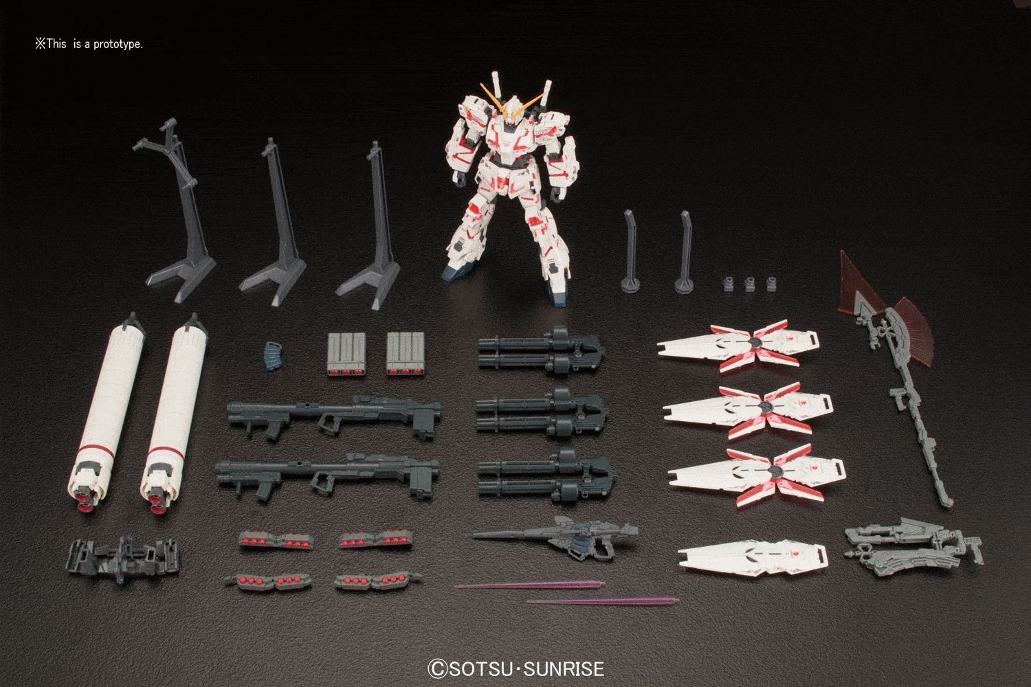 HGUC 1/144 #199 Full Armor Unicorn Gundam (Destroy Mode / Red Color Ver.)