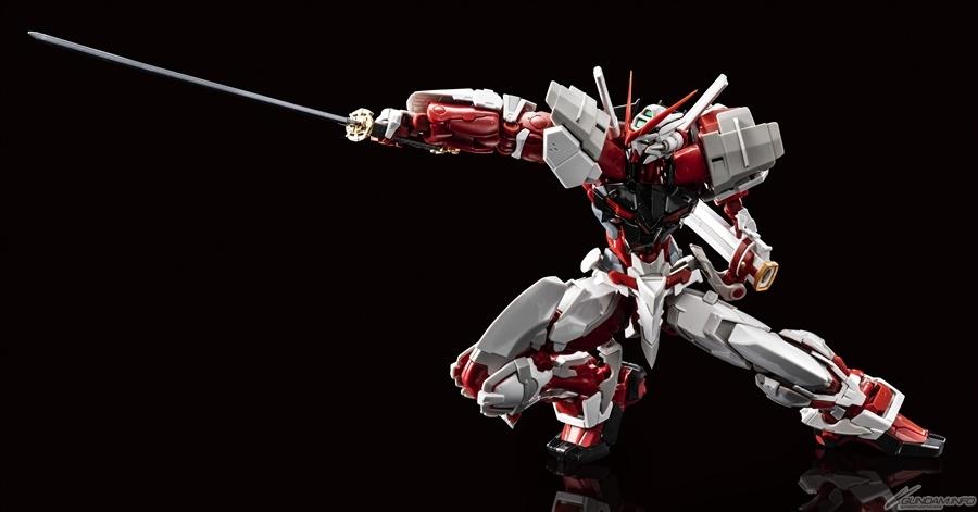 Hi-RESOLUTION MODEL 1/100 GUNDAM ASTRAY RED FRAME