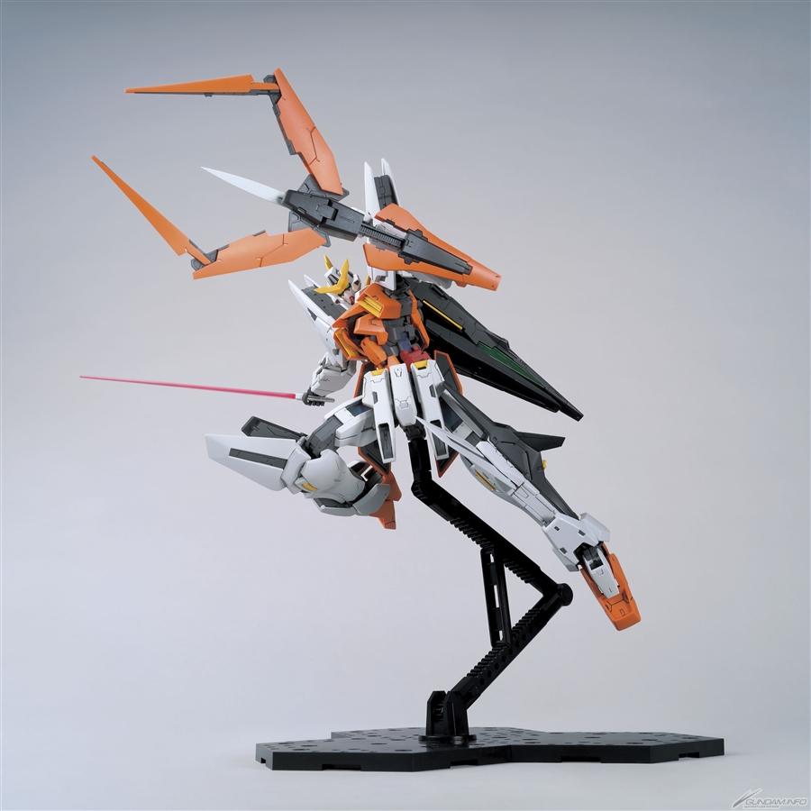 MG 1/100 GN-003 Gundam Kyrios