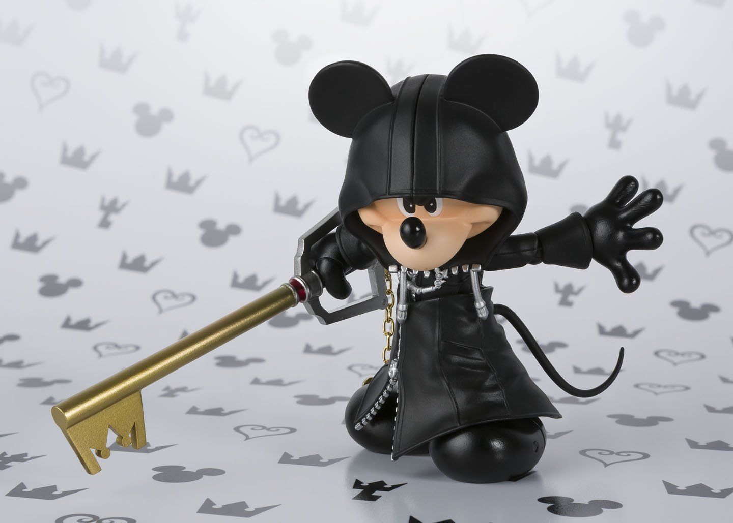 Bandai Tamashii Nations S.H.Figuarts King Mickey Kingdom Hearts II Action Figure