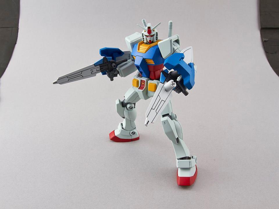 SD EX-Standard 008 00 Gundam Model Kit