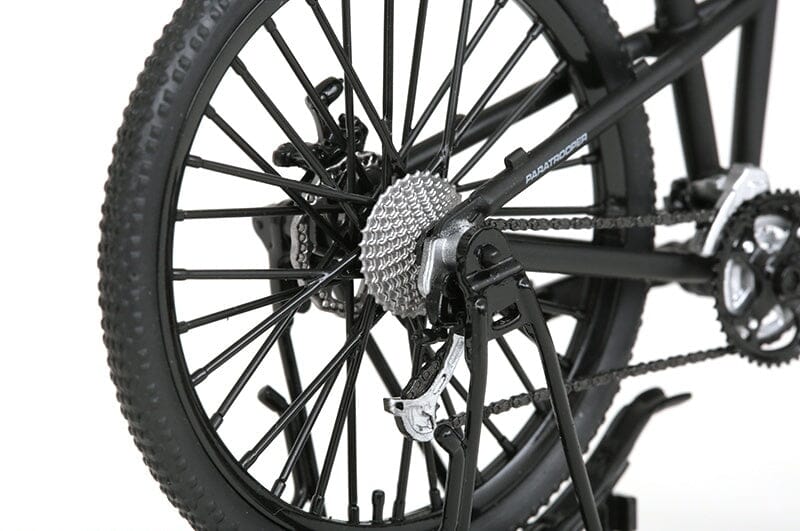 TomyTec Little Armory 1/12 LM004 Montague Paratrooper Pro Folding MTB Bike